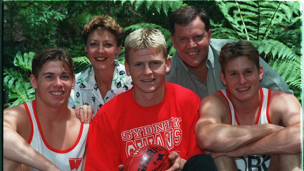 Sydney Swans' recruiting manager Rob Snowdon, wife Anne with (L-R) Shannon Grant, Stuart Mangin &amp; Justin Crawford, aged 17 in 1994.