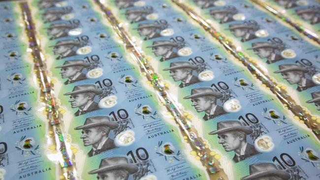 The newest $10 note includes an illustration of a stockman riding a horse and the microprint text of the entire Man from Snowy River poem. Picture: Supplied/RBA