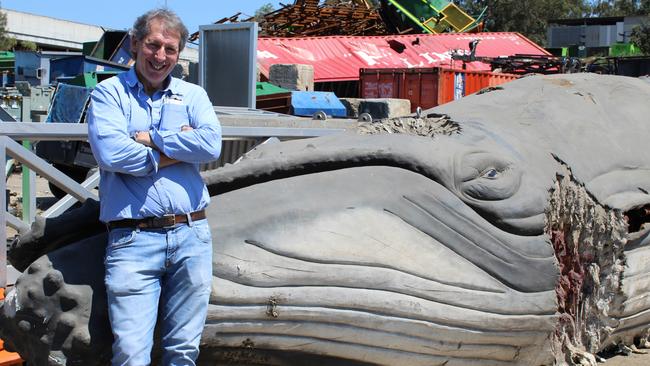 Steve Henderson of United Scrap Metal with Willy the whale ... yet another movie star whose career ended up on the scrapheap.