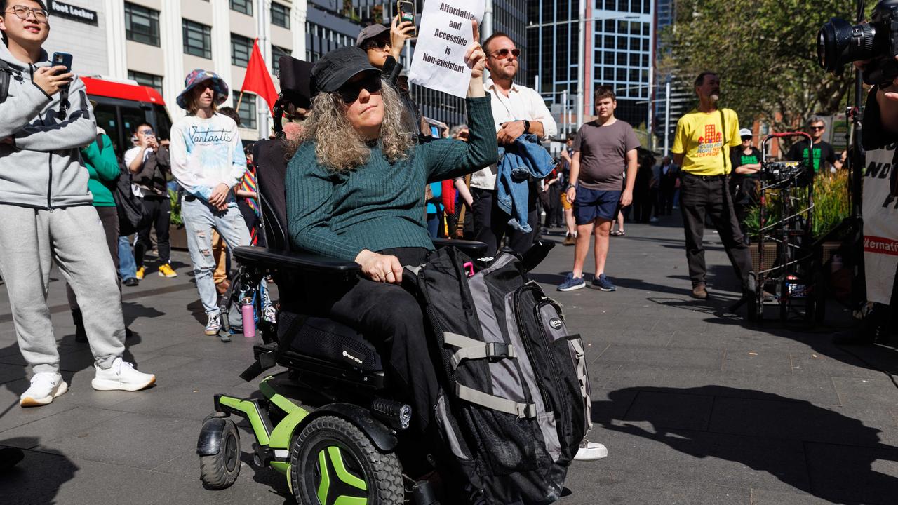 Jane Scott, 54, (in wheelchair) is looking for an accessible rental with her husband. Picture: NCA NewsWire / David Swift