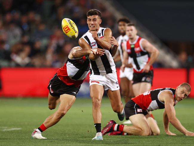 MELBOURNE . 15/04/2023.  AFL . Round 5. Gather Round.  Collingwood vs St Kilda at the Adelaide Oval.  Nick Daicos of the Magpies during the 4th qtr.   . Pic: Michael Klein