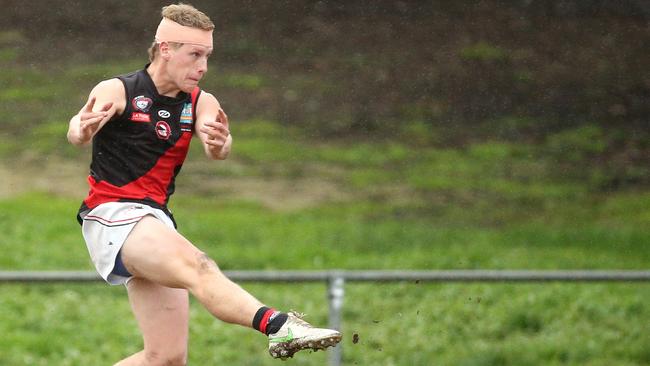 Cameron Sullivan in action for Eltham. Picture: Hamish Blair