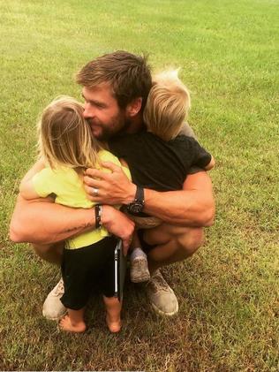 Chris Hemsworth with his twin sons Tristan and Sasha. They would be perfect as Mance Rayder’s son.