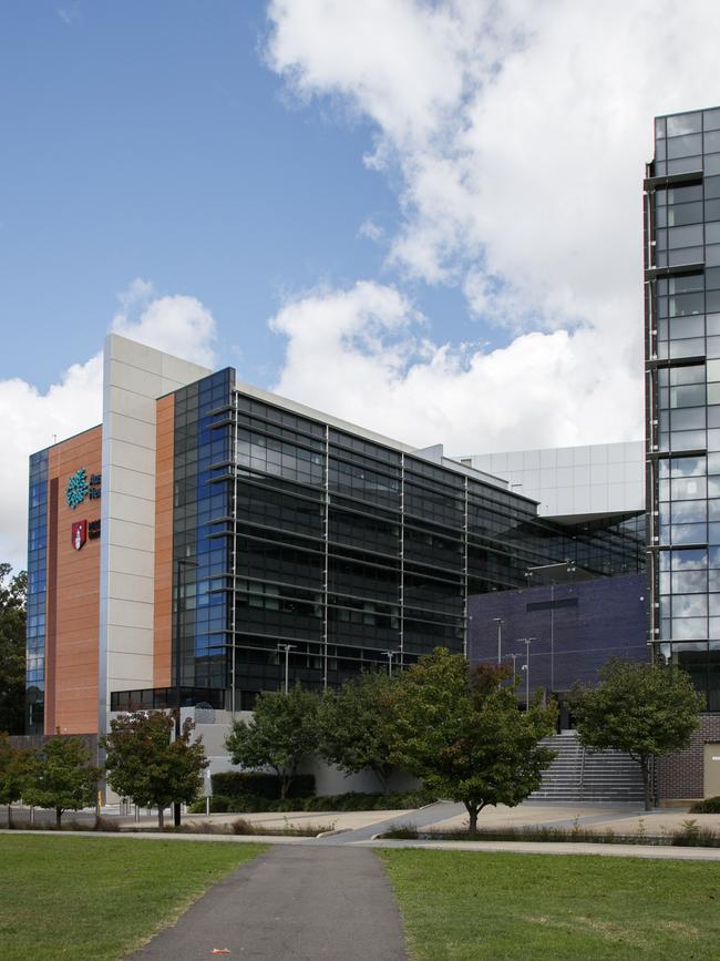 A Macquarie University student has been diagnosed with COVID-19.
