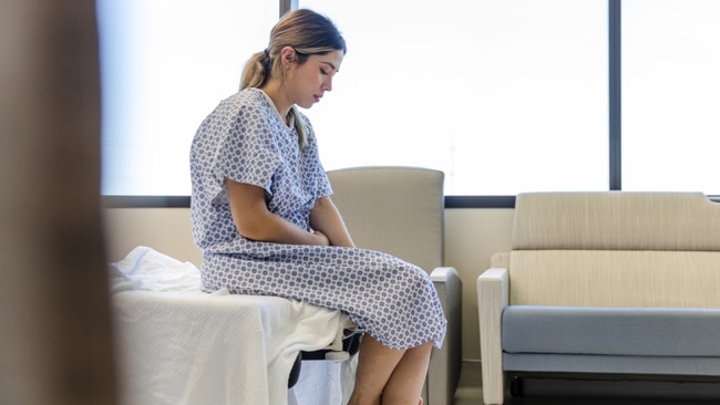 As the institute’s name suggests, the Ainsworth family is behind the generous philanthropic donation – the largest amount ever received by UNSW, and the largest amount ever donated to endometriosis research globally. With three branches of the family deeply impacted by endometriosis, the Ainsworth family are determined to alleviate the chronic pain and uncertainty that comes with every endometriosis diagnosis. “I’ve had endo pain since I was 15 years old. While my fertility hasn’t been impacted, I experience chronic, daily pain and severe flare-ups that debilitate me for days or weeks on end,” Lily Ainsworth, who, along with her mother, has lived with endometriosis since she was a teenager, says in a statement.