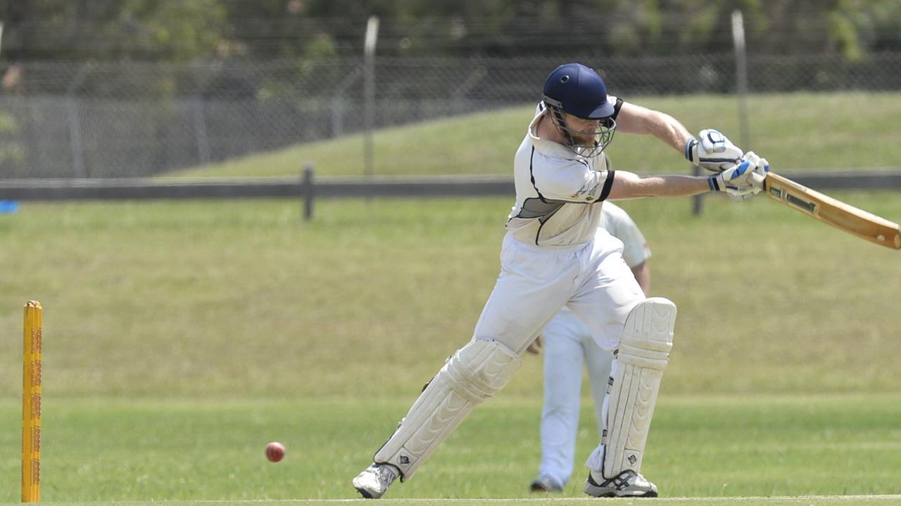 Stuart Keene bats for Southern District Magpies.