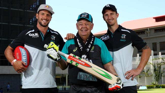 25/1/18 - Australian cricket training at Adelaide Oval. Port Adelaide players Travis Boak and Hamish Hartlett with cricket icon Barry 'Nugget' ReesPicture Simon Cross