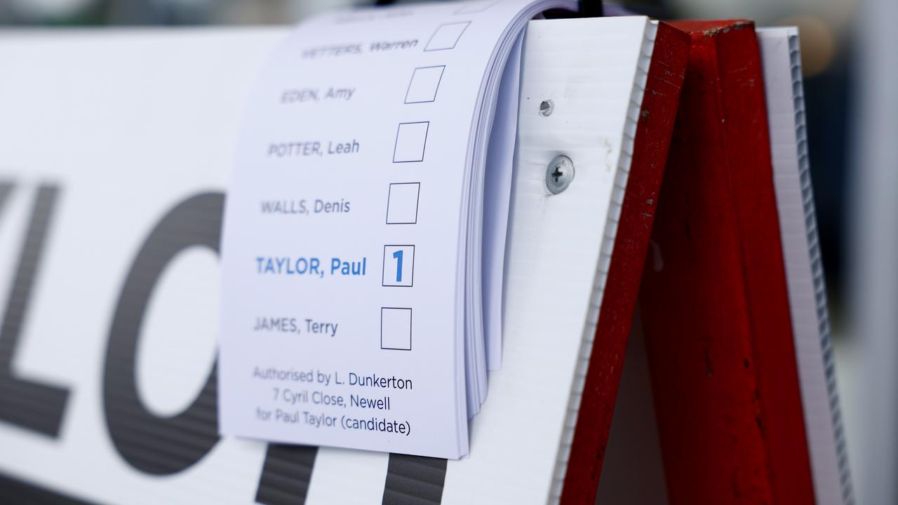 Voting in the local government elections. Westcourt. Picture: Brendan Radke