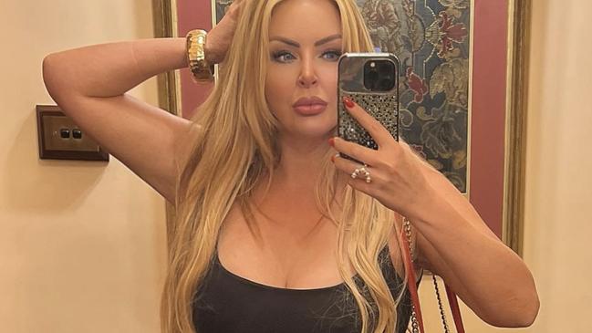 MAFS star Sara Roza posted a selfie from the Athenaeum Club toilets. Picture: Instagram