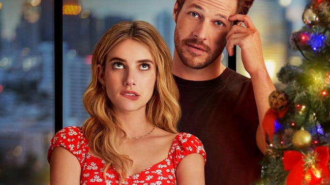 Luke Bracey and Emma Roberts in Holidate.