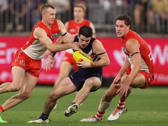 Chad Warner tackles Andrew Brayshaw on Friday night. Picture: Paul Kane/Getty Images