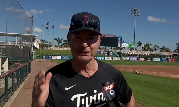 Paul Molitor: Twins fire manager a year after winning award