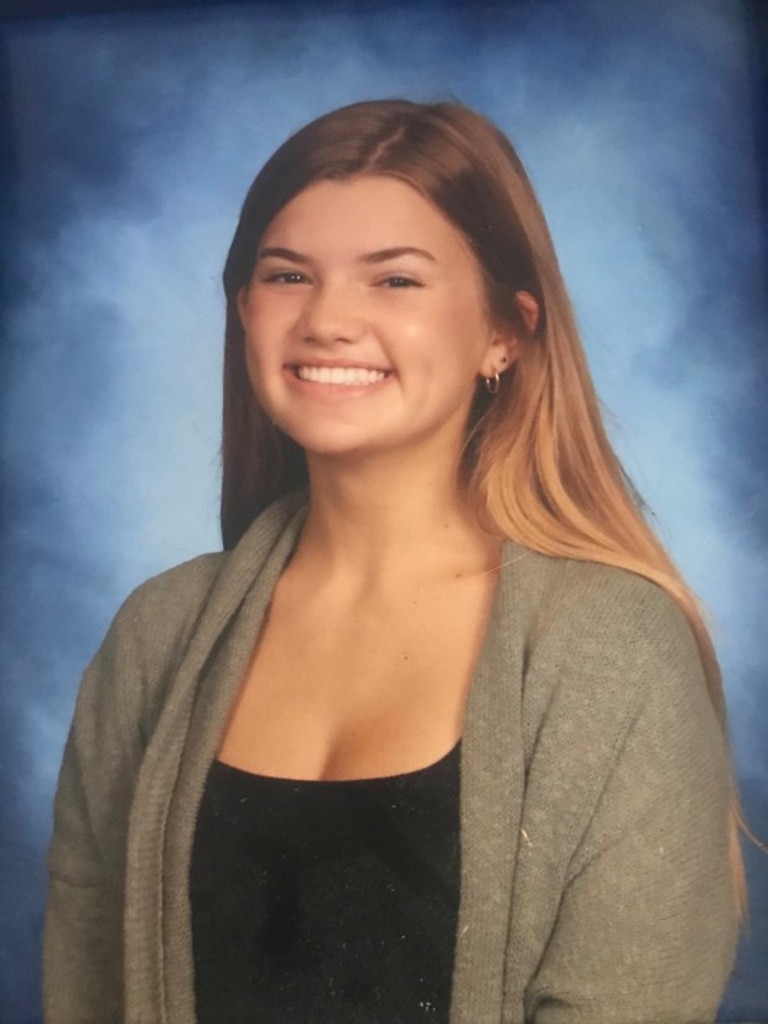 Boobs Cleavage Edited From High School Yearbook Photos At Florida School Daily Telegraph 