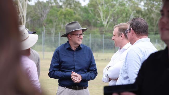 Anthony Albanese talks to Steven Miles in Rockhampton. Photo Annette Dew