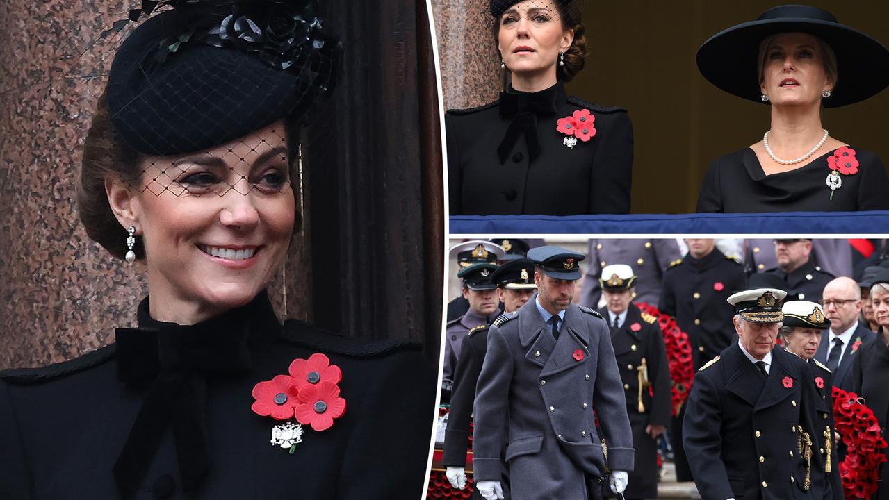 Charles leads remembrance for war dead with William and Catherine