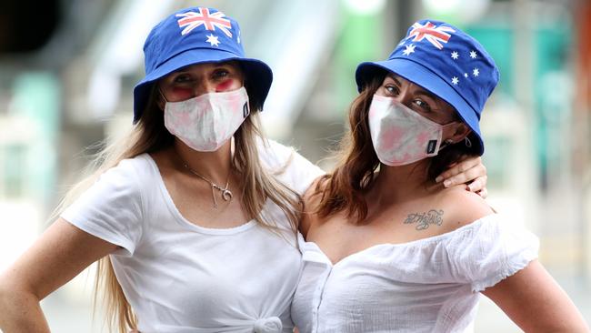 Jen Rendi and Kate Saunders pictured in masks outside the SCG on day two of the third test Australia v India, at the Sydney Cricket ground. Picture: Damian Shaw