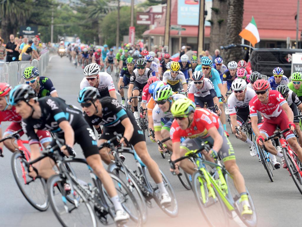 Riders get ready to sprint. Photo: Tom Huntley.