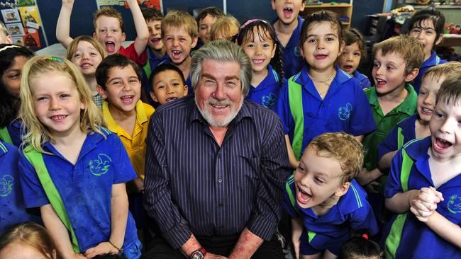 <s1>A lack of clarity about educational futures amid the COVID-19 crisis is impacting children, their parents and teachers, says top Darwin educator and former Leanyer Primary School principal Henry Gray.</s1>