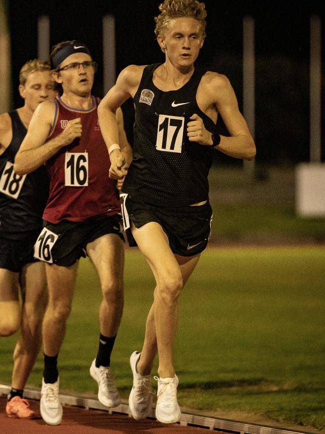 Ipswich athlete Jude Thomas leads the pack on his way to smashing a state under-20 record in the Queensland 3km open championships race. Picture: Michael Thomas