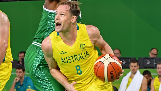 Brad Newley in action for Australia against Nigeria at the Commonwealth Games.