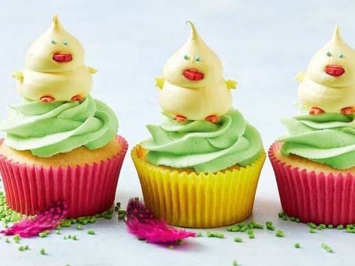 Meringue chick cupcakes.