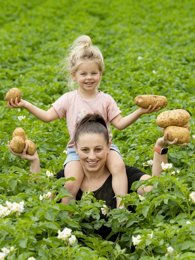 Carly with her 3-year-old daughter Sofia.