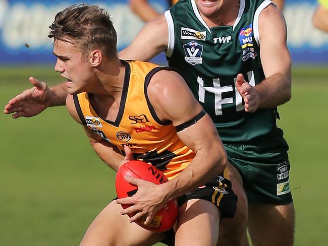 Christian Burgess in action for Ovens &amp; Murray during an interleague clash in 2016. Picture: Yuri Kouzmin