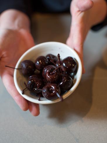 Gourmania Food Tours Tasmania: sweet black cherries.