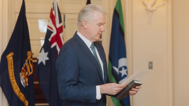 Tony Burke is sworn into his new position. Picture: NewsWire / David Beach