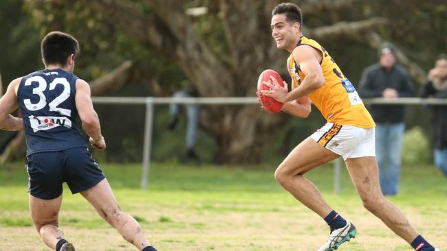 Athan Tsialtas bagged four goals for the Mores. Picture: Hamish Blair