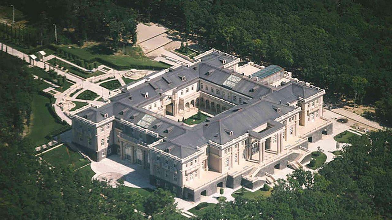 The palace has multiple helicopter landing pads and its own vineyard.