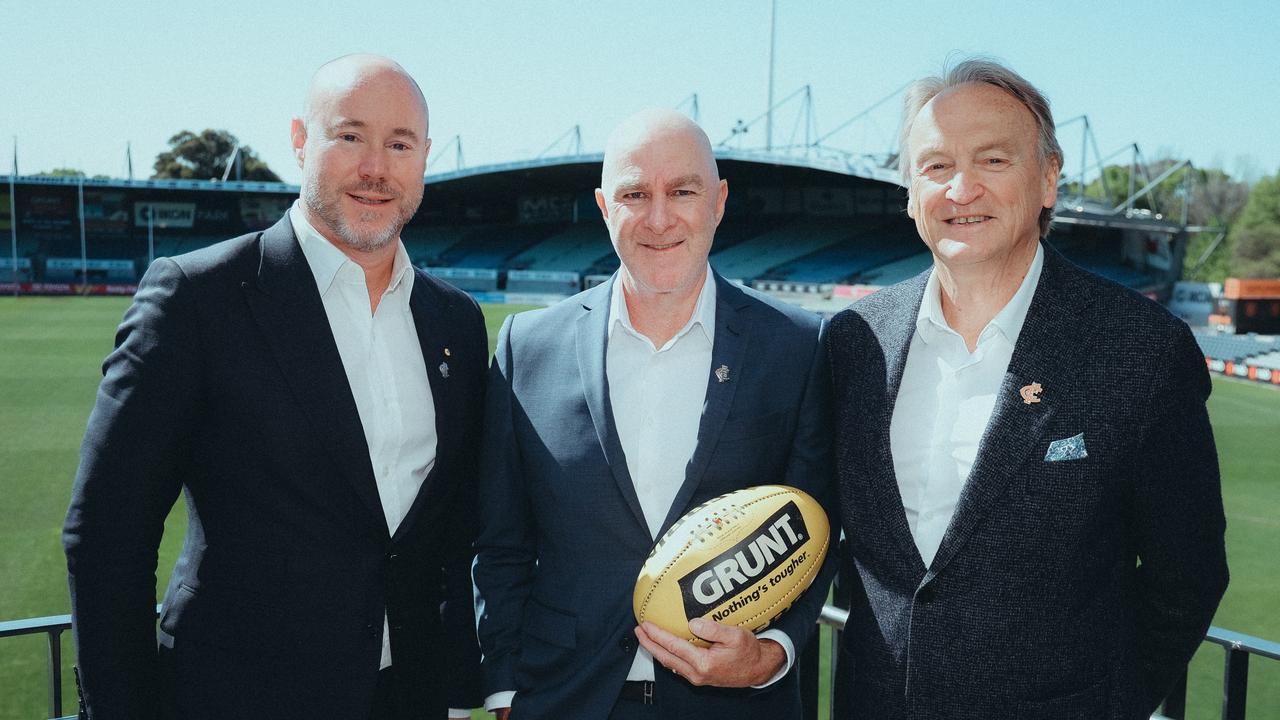 Graham Wright (centre) has unofficially started at Carlton. Pictures: Carlton FC