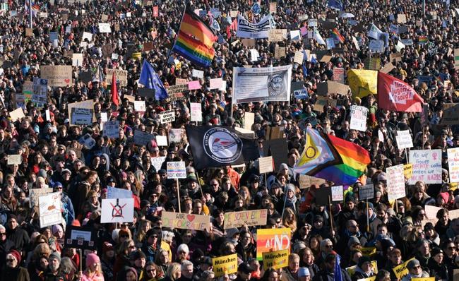 Protesters in Munich rally under the slogan 'Democracy needs you', two weeks out from Germany's elections