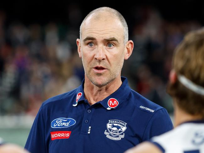 MELBOURNE, AUSTRALIA - MAY 04: Steven King, Assistant Coach of the Cats addresses his players during the 2024 AFL Round 08 match between the Melbourne Demons and the Geelong Cats at The Melbourne Cricket Ground on May 04, 2024 in Melbourne, Australia. (Photo by Dylan Burns/AFL Photos via Getty Images)