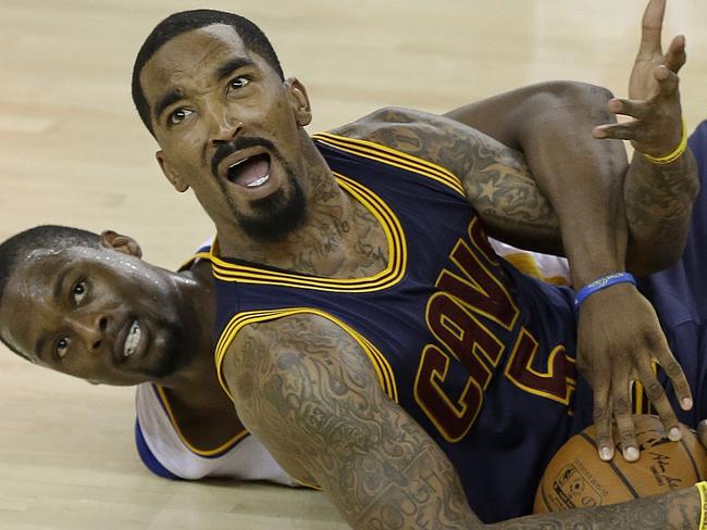 J.R. Smith in tears during emotional postgame tribute to father - ABC7  Chicago