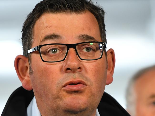 Victorian Premier Daniel Andrews addresses the media at the State Control Centre, Melbourne, Monday, January 6, 2019. Daniel Andrews has provided an update on the East Gippsland Bushfires and has announced an agency Bushfire Recovery Victoria, dedicated to bushfire relief. (AAP Image/James Ross) NO ARCHIVING