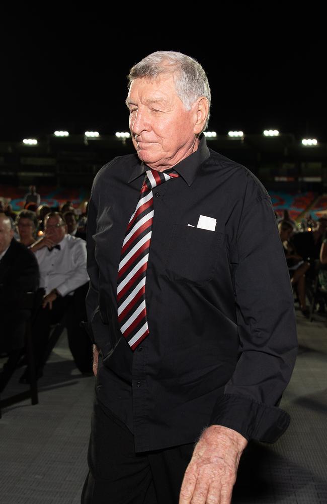 Alan Smith getting ready at the 2023 AFLNT Hall of Fame. Picture: Pema Tamang Pakhrin