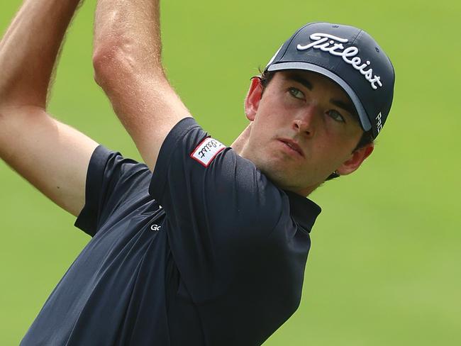 NEW DELHI, INDIA - MARCH 28: Elvis Smylie of Australia plays his second shot on the 10th hole during day one of the Hero Indian Open at DLF Golf and County Club on March 28, 2024 in Singapore. (Photo by Luke Walker/Getty Images)