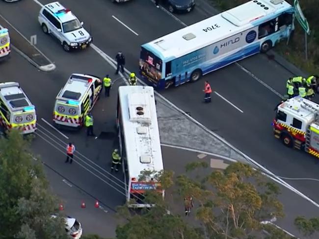 The busses collided on Great Western Hwy at Sun Valley Rd about 4.15pm on Friday.