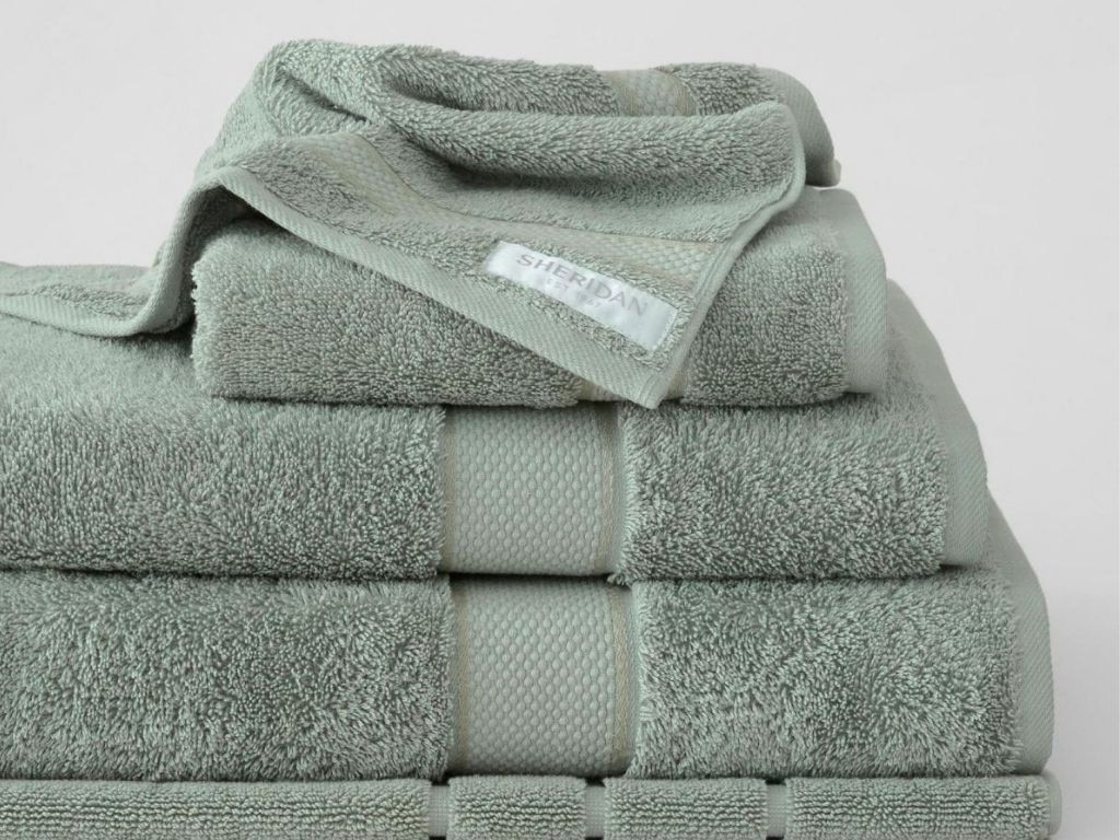 The Sheridan Luxury Egyptian Towel Collection Bath Towel.