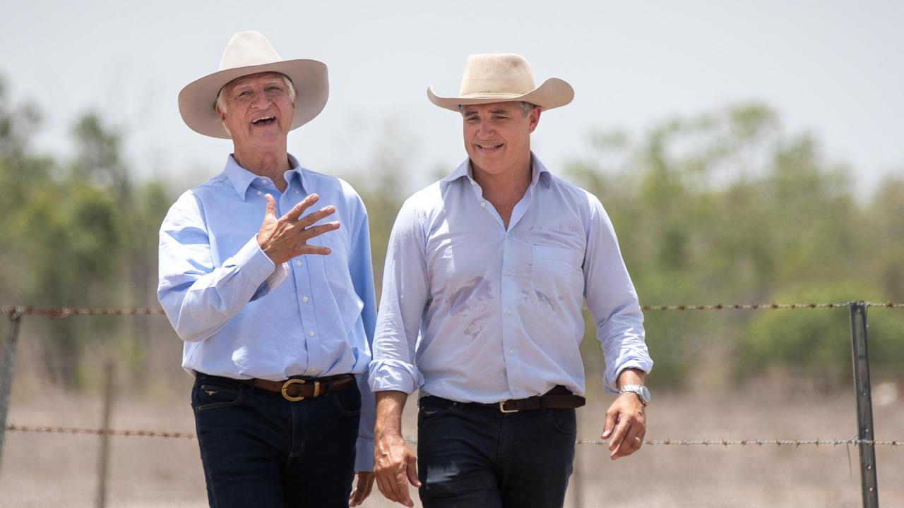 Katter's Australian Party handing out 100 cowboy hats at next