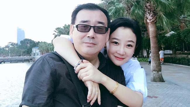 Yang Hengjun with his wife Yuan Xiaoliang.