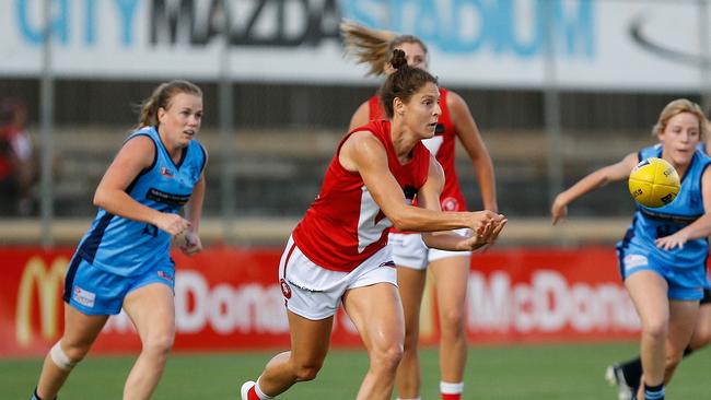 North Adelaide's Jess Edwards in the SANFLW match against Sturt. Picture: Deb Curtis