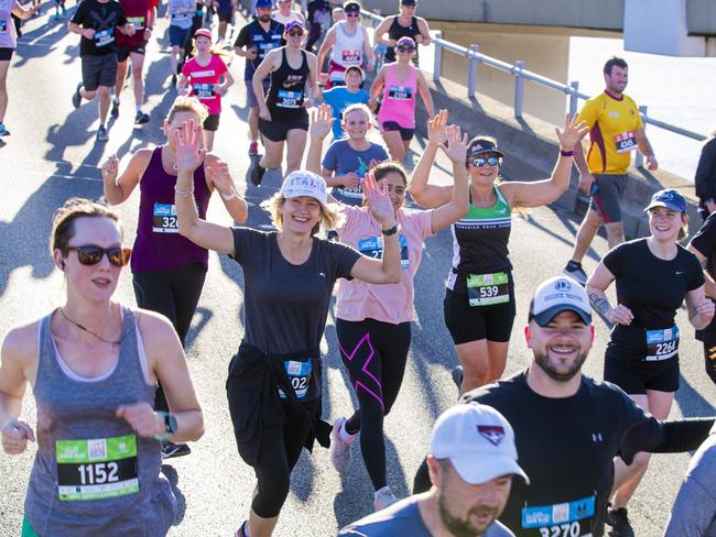 Run the Bridge Fun Run 2020 across Tasman Bridge. Picture: RICHARD JUPE