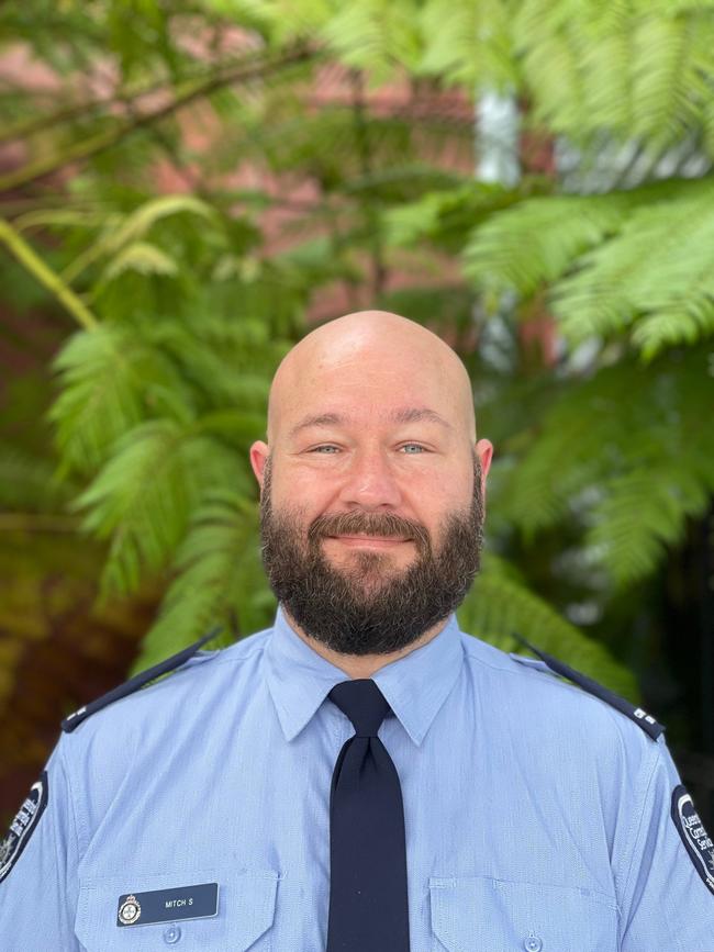 Ian graduating as a Queensland Corrective Services officer.