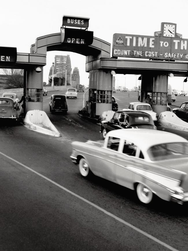 Southern tollbooths at Sydney Harbour Bridge, 1959.