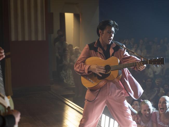 Must-see movie has sets, drugs and rock ’n’ roll