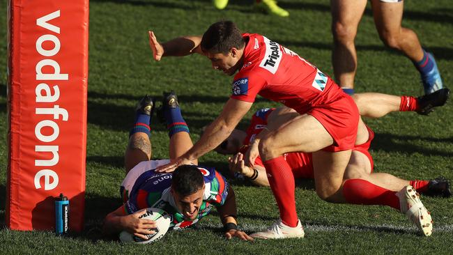 Ben Hunt needs to step up for the Dragons, who are really struggling in attack. Picture: Getty Images.