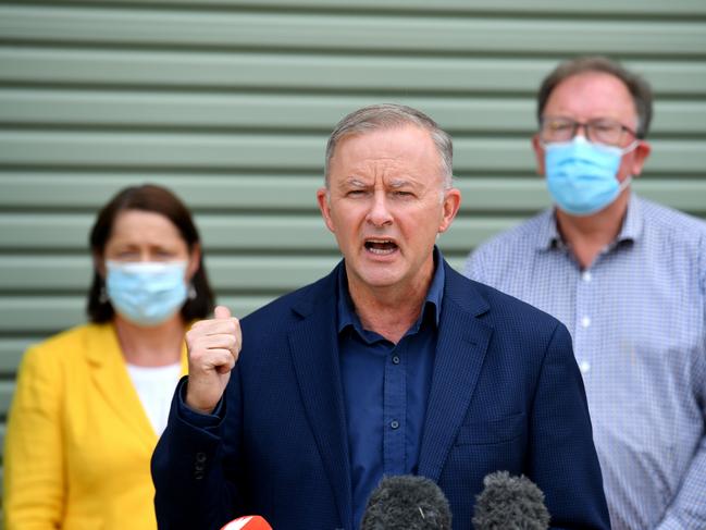 Leader of the Opposition Anthony Albanese at the Moruya Rural Fire Service headquarters in Moruya, on the south coast of NSW, Thursday, January 27, 2022. (AAP Image/Mick Tsikas) NO ARCHIVING