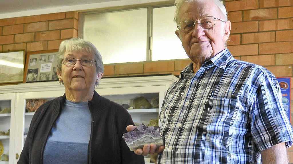 Warwick Lapidary Club fossickers rock out with gemstones | The Courier Mail